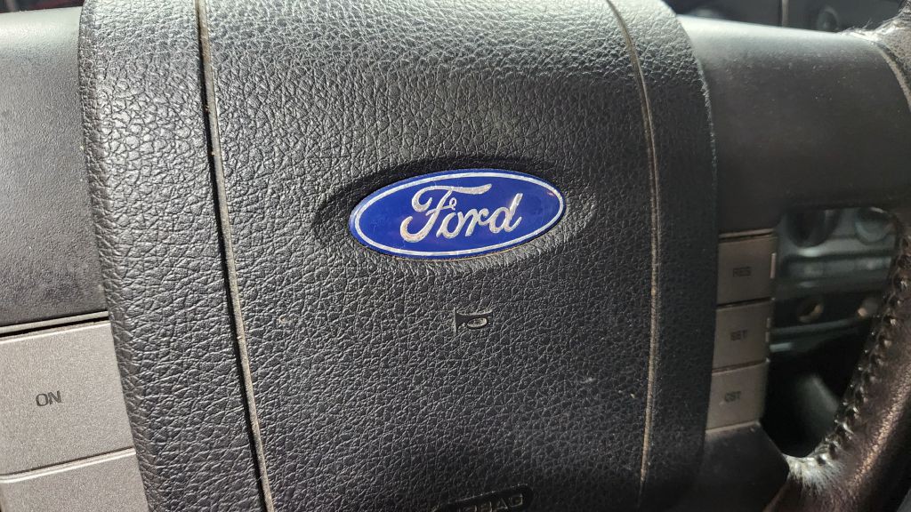 2005 Ford F-150 Image 18