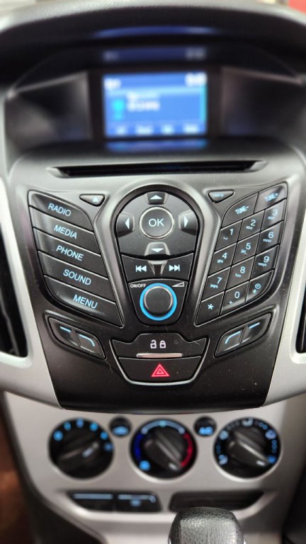 2014 Ford Focus Image 23