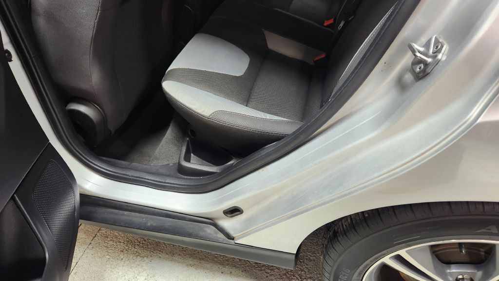 2014 Ford Focus Image 38