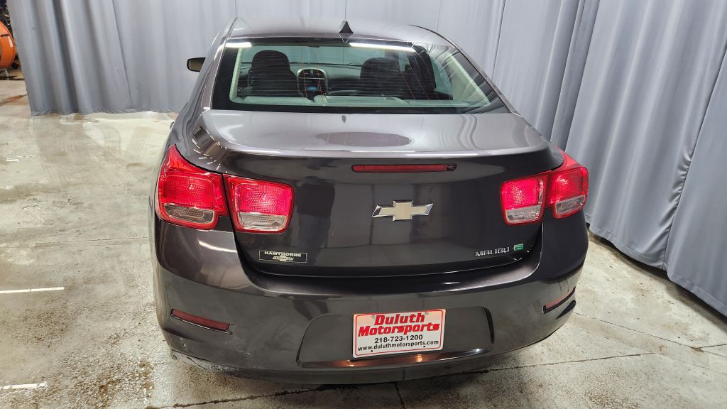2013 Chevrolet Malibu Image 4