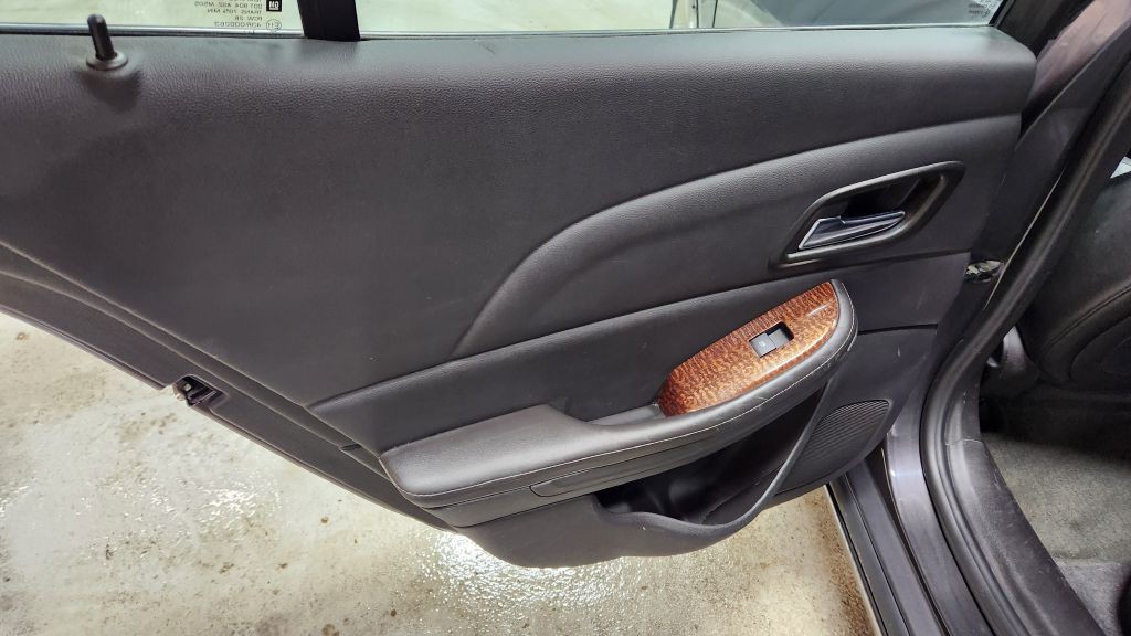 2013 Chevrolet Malibu Image 8