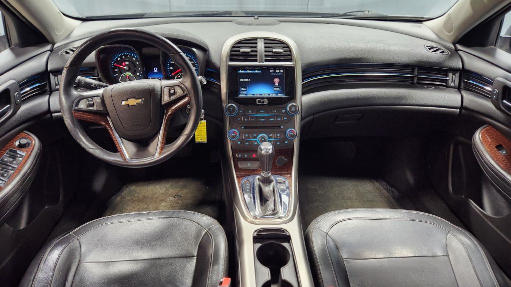 2013 Chevrolet Malibu Image 11