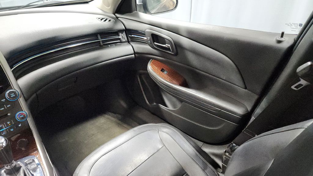 2013 Chevrolet Malibu Image 14