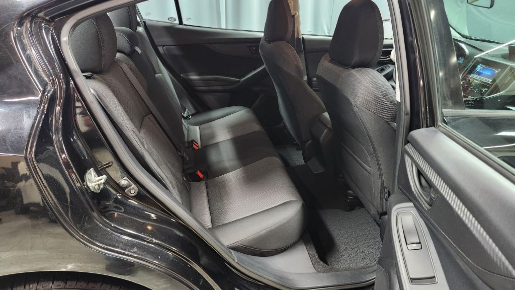 2017 Subaru Impreza Image 40