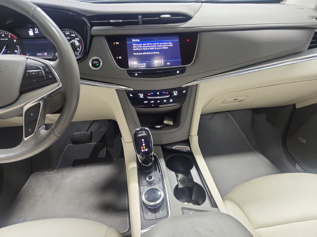 2023 Cadillac XT5 Image 12