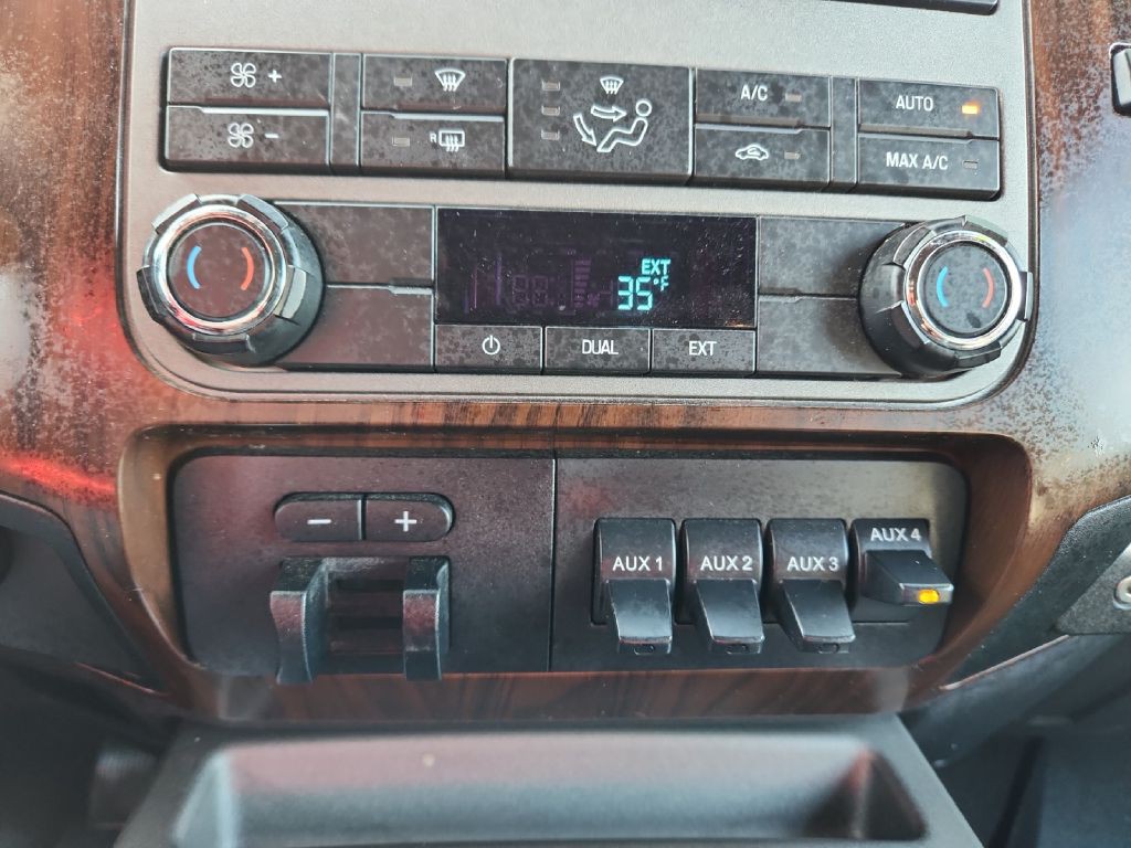 2012 Ford F-350 Image 21