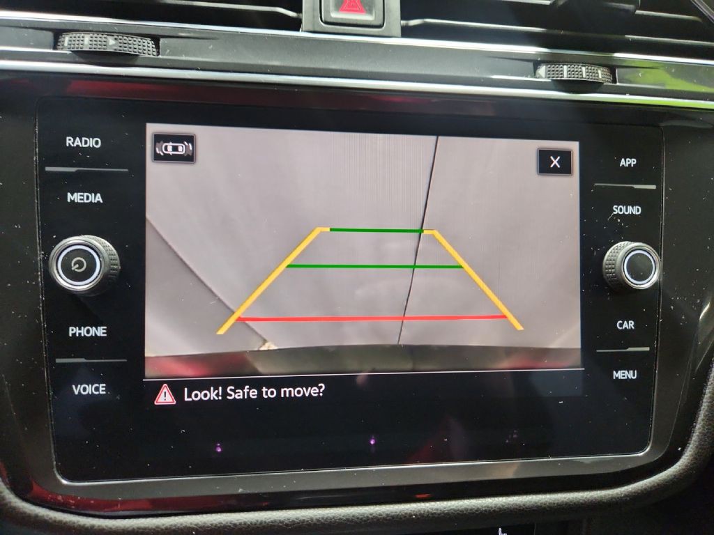 2022 Volkswagen Tiguan Image 23