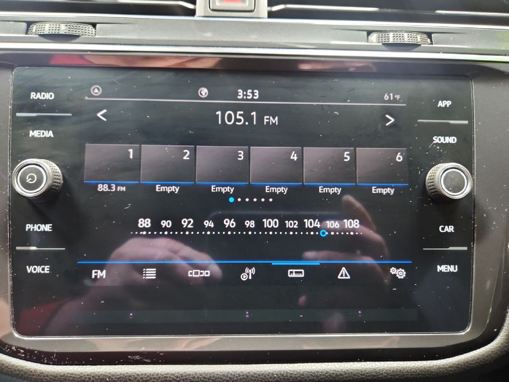 2022 Volkswagen Tiguan Image 24