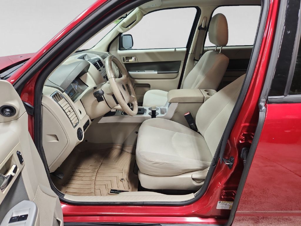 2009 Mercury Mariner Image 10