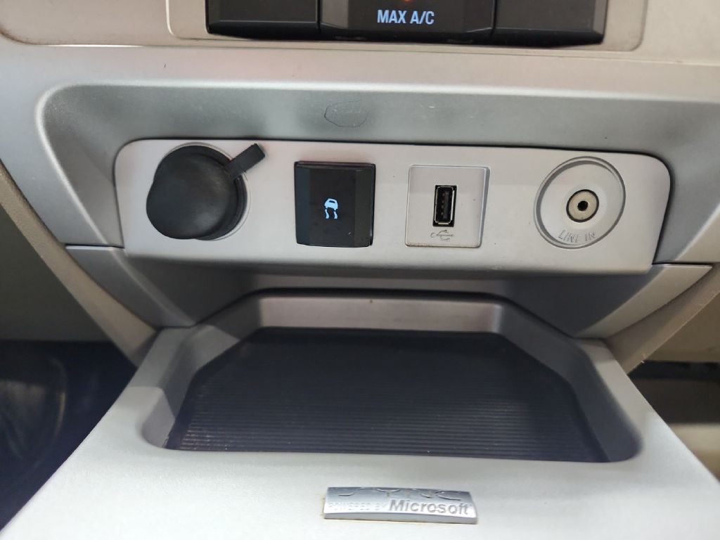 2009 Mercury Mariner Image 22