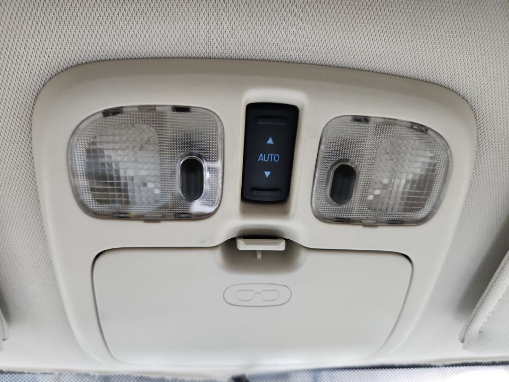 2009 Mercury Mariner Image 23