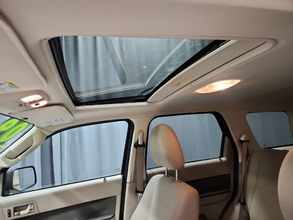 2009 Mercury Mariner Image 31