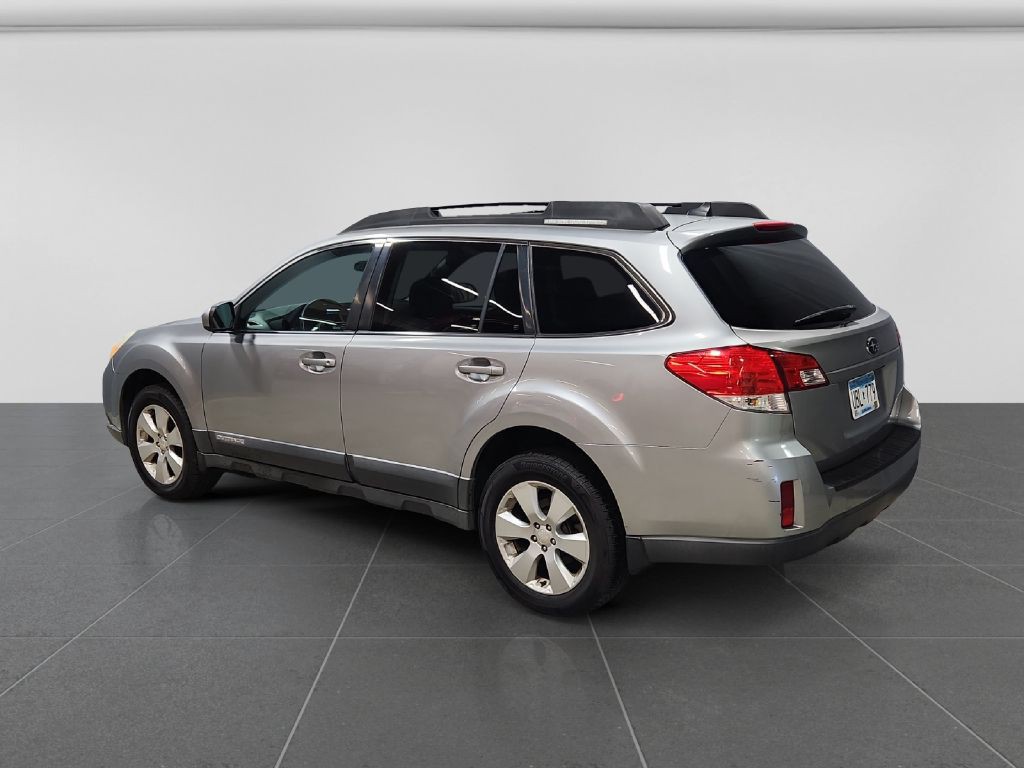2011 Subaru Outback Image 3