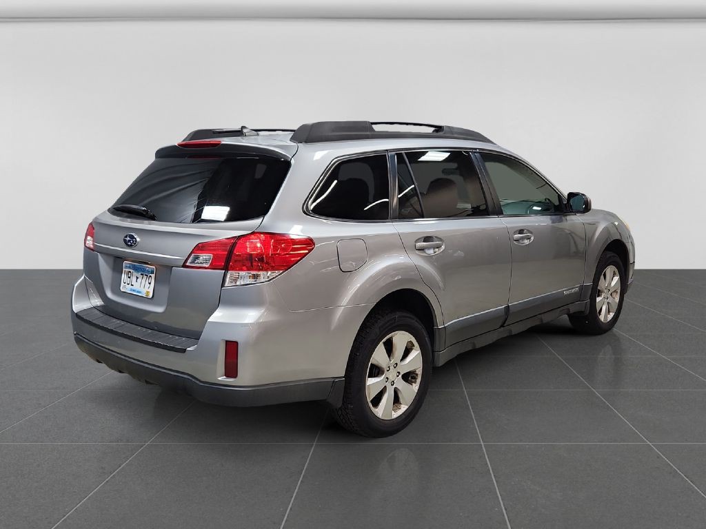 2011 Subaru Outback Image 5