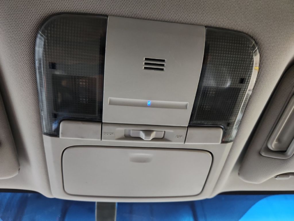 2011 Subaru Outback Image 22