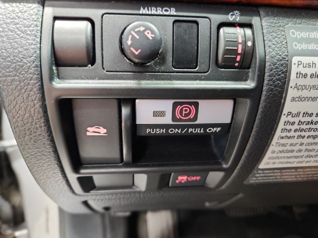 2011 Subaru Outback Image 24