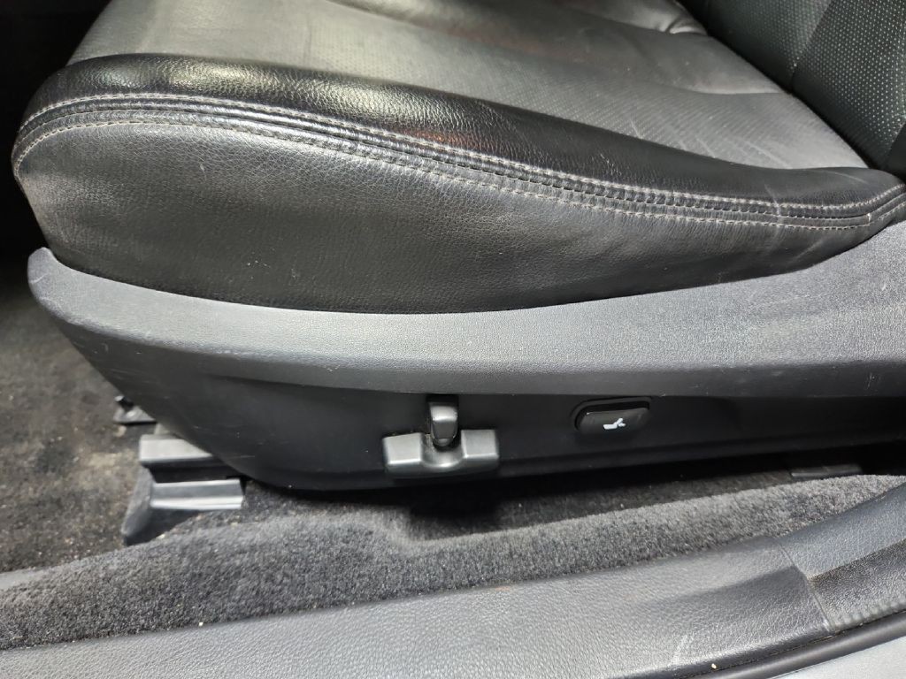 2011 Subaru Outback Image 26