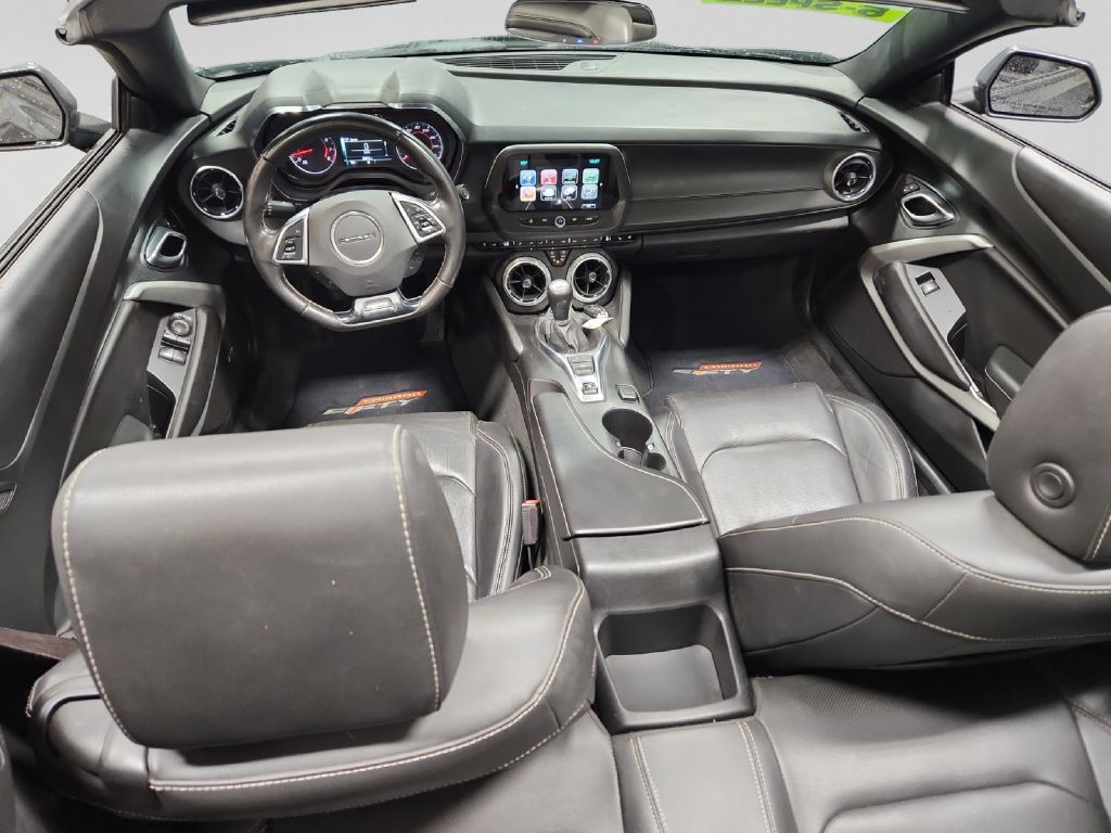 2017 Chevrolet Camaro Image 14