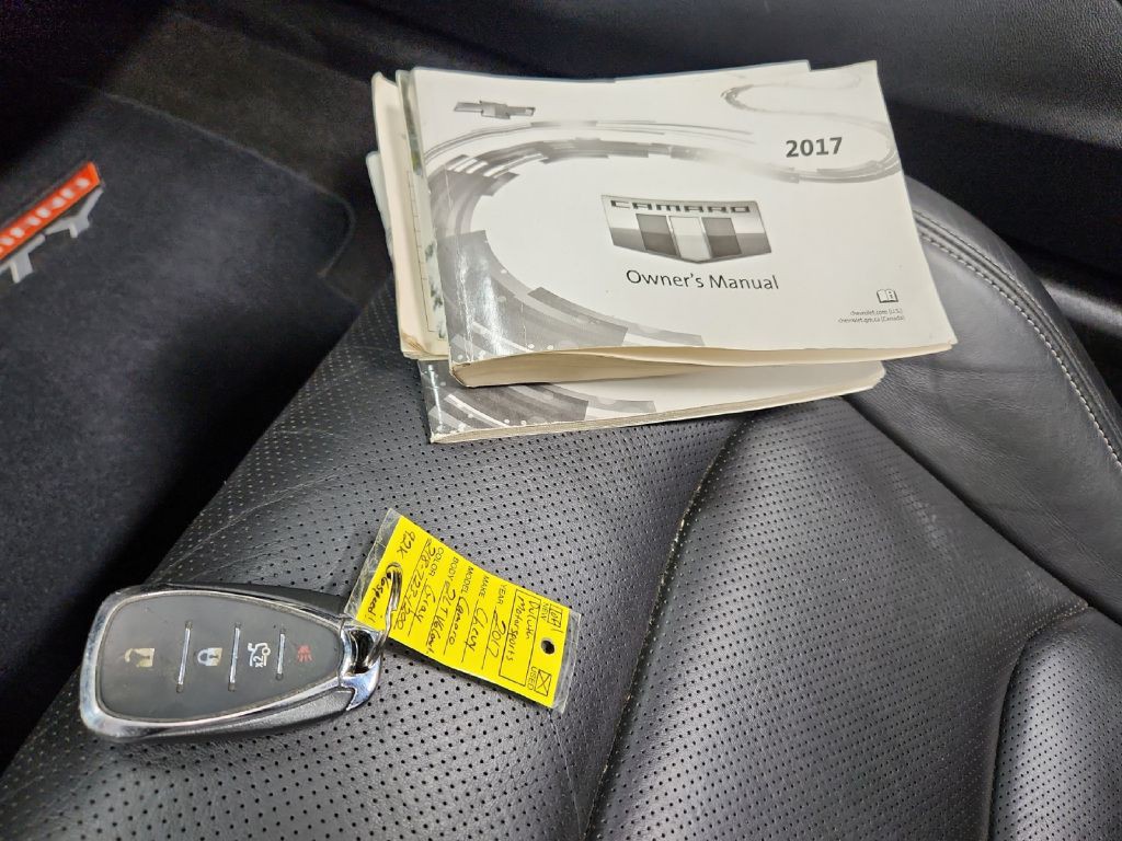 2017 Chevrolet Camaro Image 24