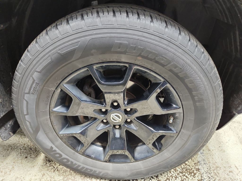 2019 Nissan Frontier Image 26