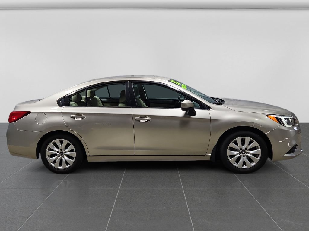 2015 Subaru Legacy Image 6