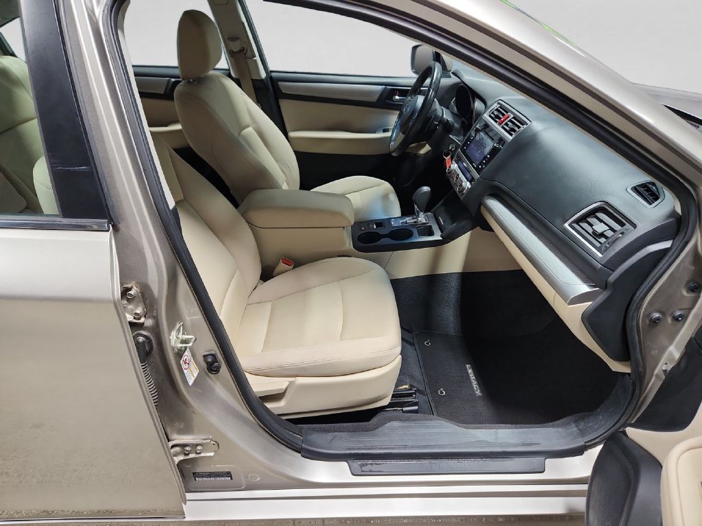 2015 Subaru Legacy Image 15
