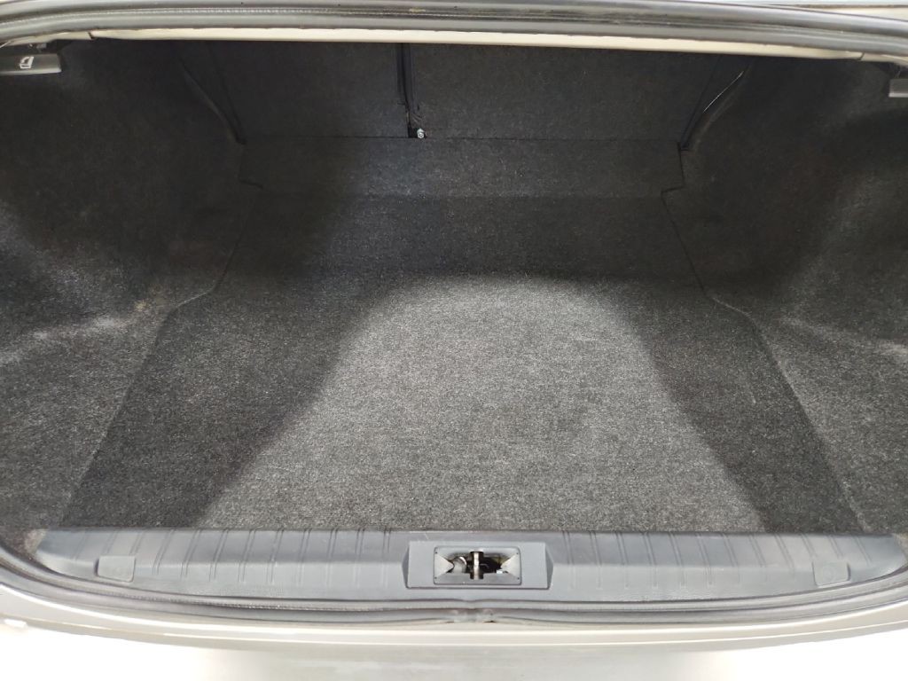 2015 Subaru Legacy Image 19