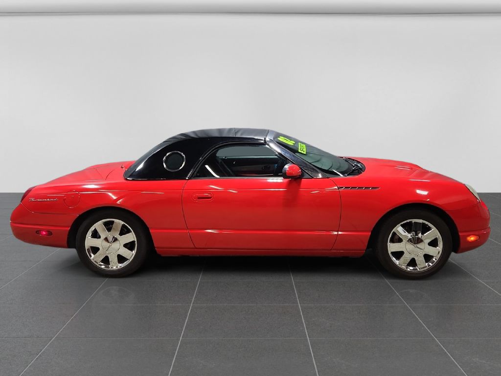2002 Ford Thunderbird Image 3
