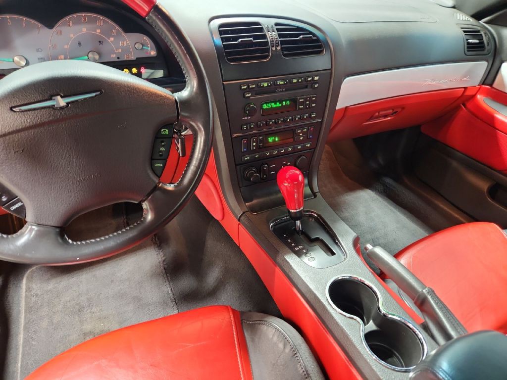 2002 Ford Thunderbird Image 9