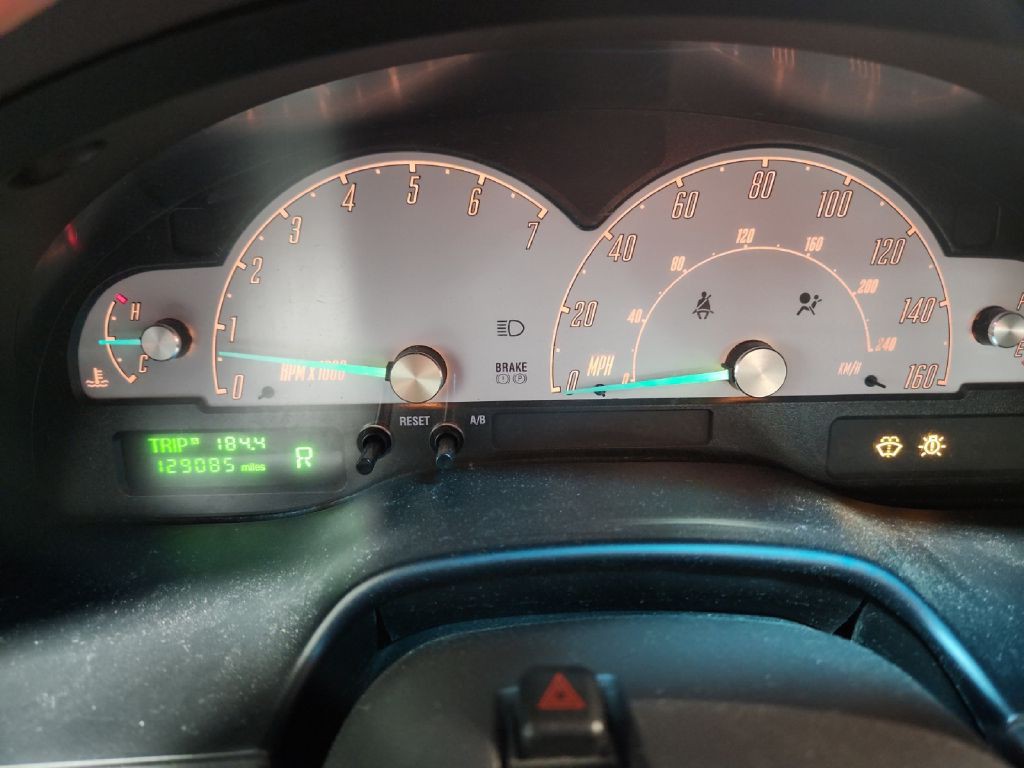 2002 Ford Thunderbird Image 13