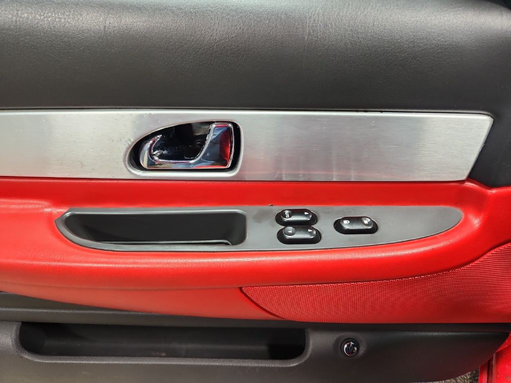 2002 Ford Thunderbird Image 14