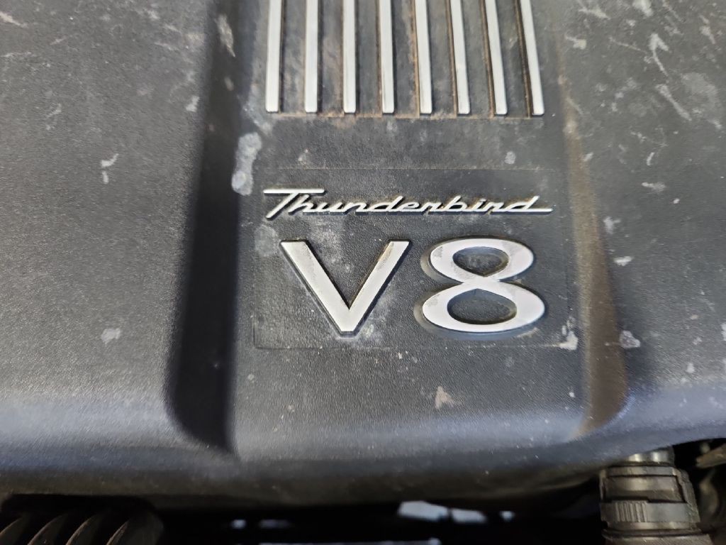 2002 Ford Thunderbird Image 15