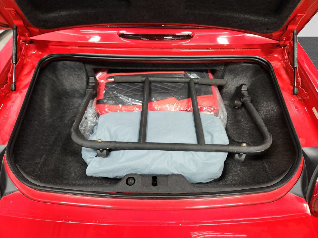 2002 Ford Thunderbird Image 16