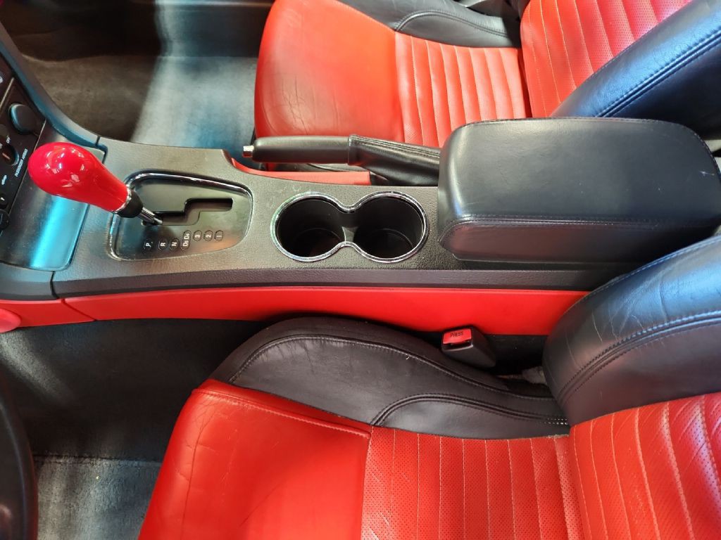 2002 Ford Thunderbird Image 21