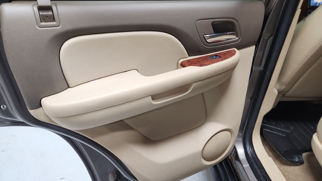 2012 Chevrolet Tahoe Image 11