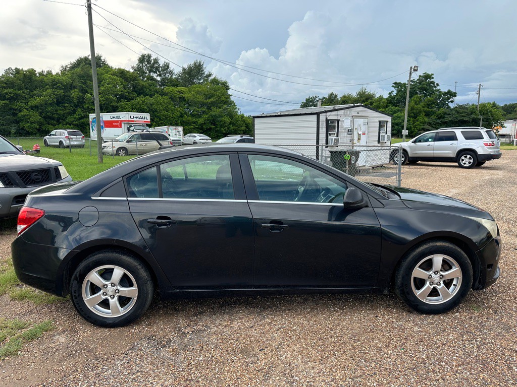 2012 Chevrolet Cruze Image 4