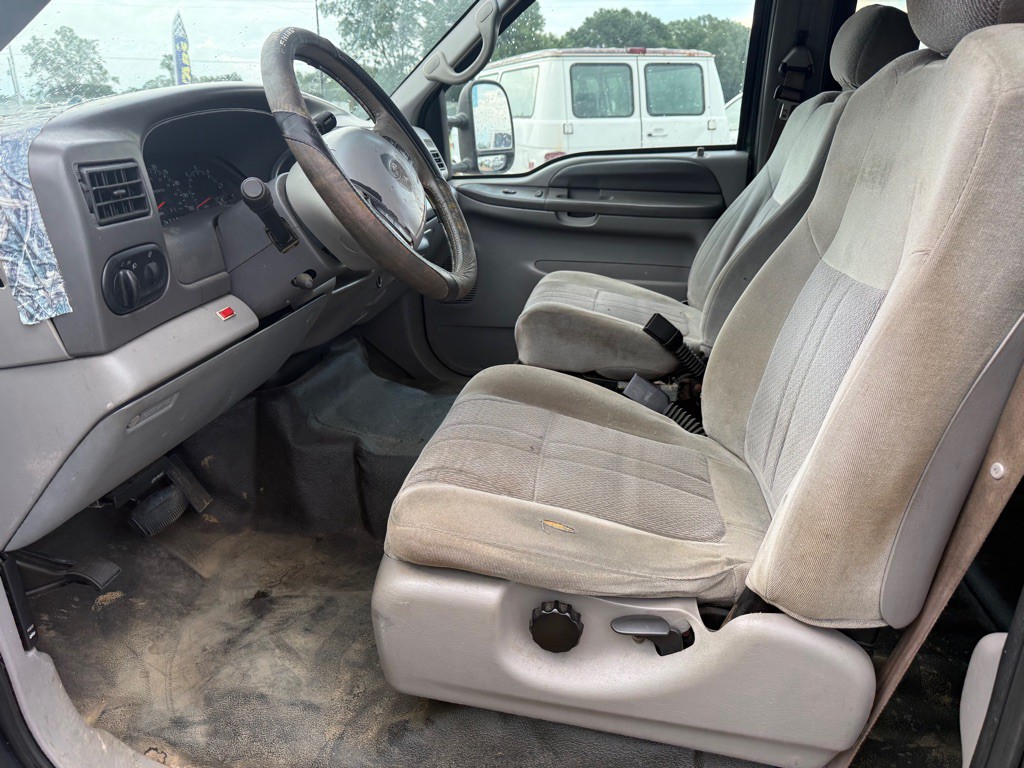 2000 Ford Excursion Image 6