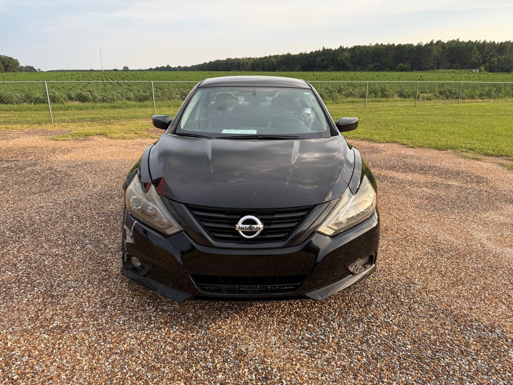 2018 Nissan Altima Image 3