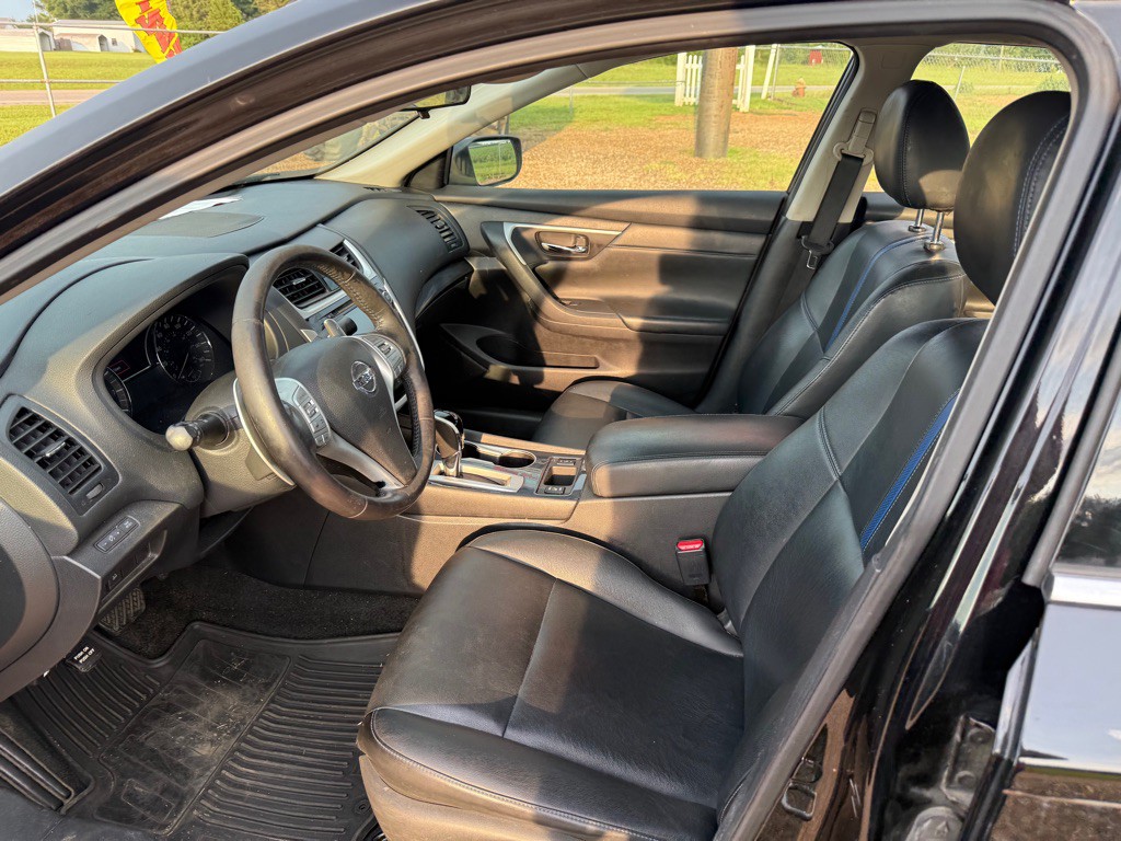 2018 Nissan Altima Image 9