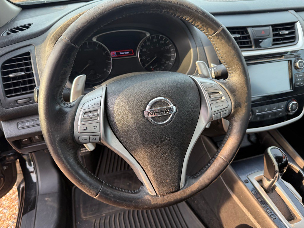 2018 Nissan Altima Image 10