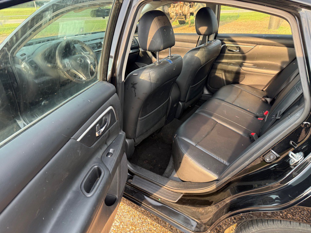 2018 Nissan Altima Image 13