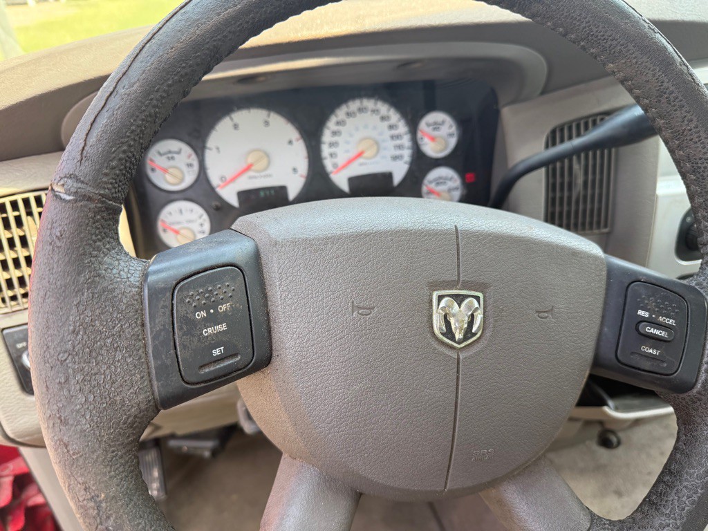 2004 Dodge Ram 3500 Image 8