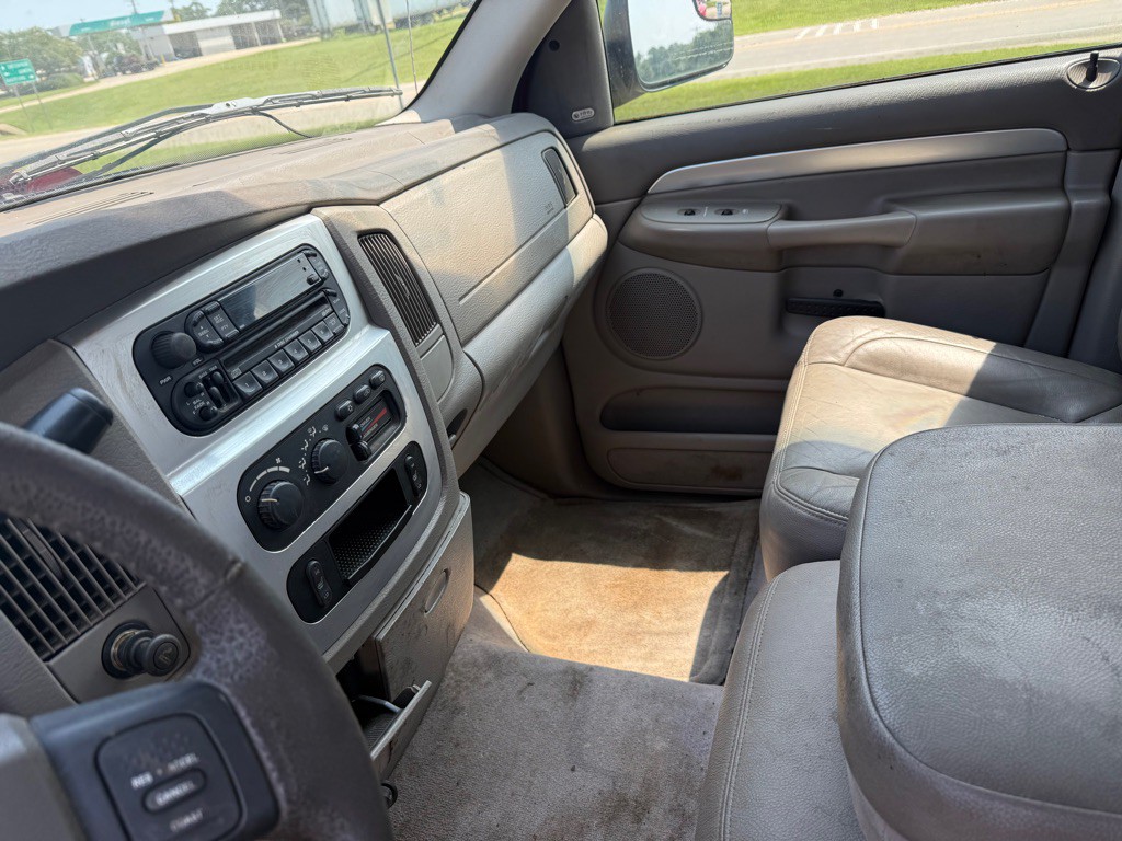 2004 Dodge Ram 3500 Image 9
