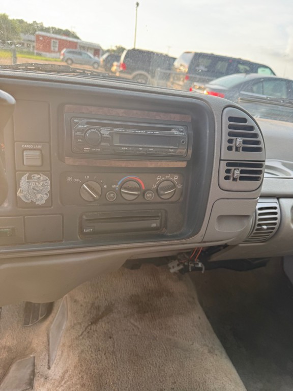 1995 Chevrolet C/K Image 7