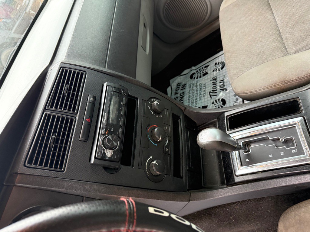 2007 Dodge Charger Image 8