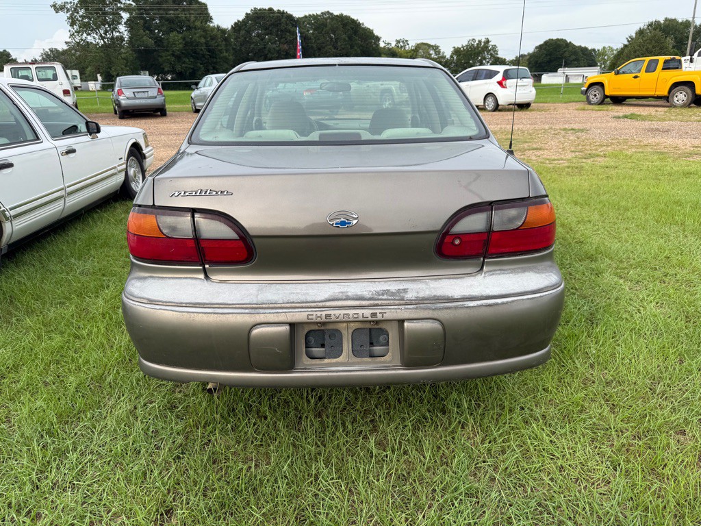 2000 Chevrolet Malibu Image 3