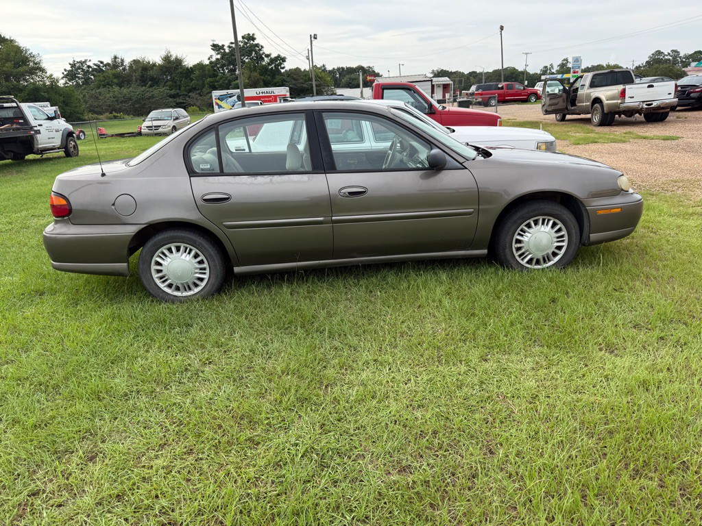 2000 Chevrolet Malibu Image 4