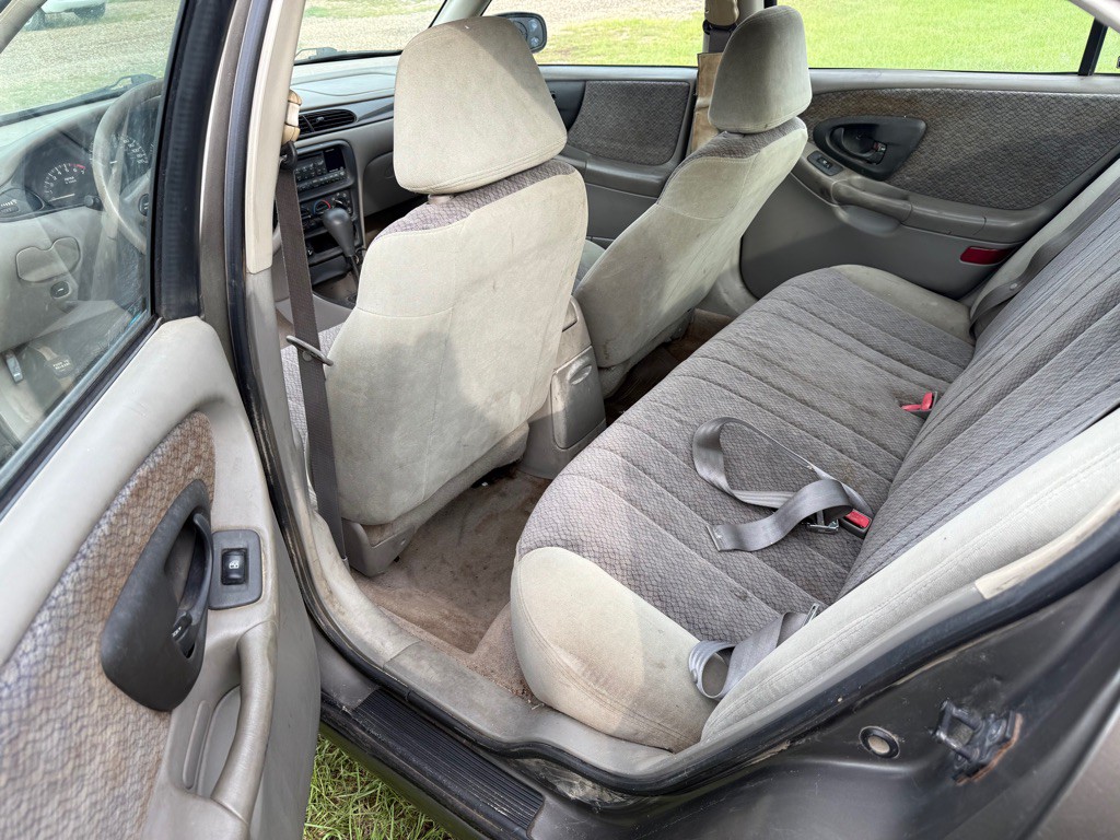 2000 Chevrolet Malibu Image 9