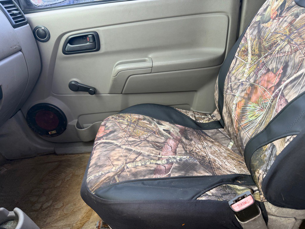 2005 Chevrolet Colorado Image 9