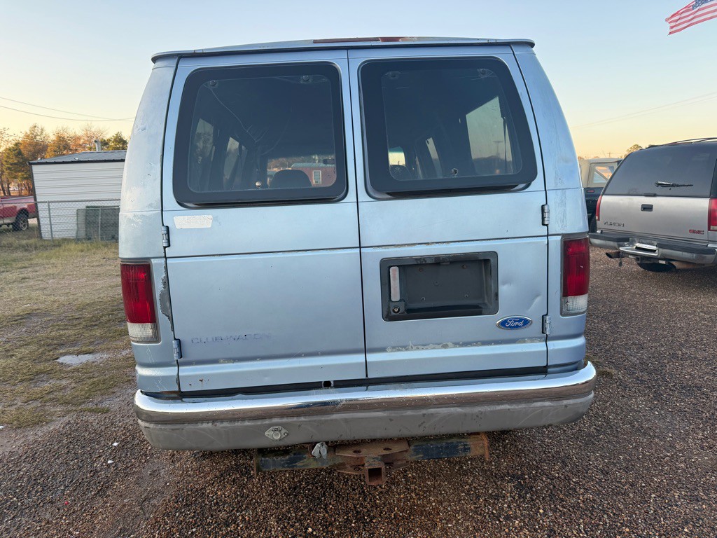 1995 Ford Econoline Image 3